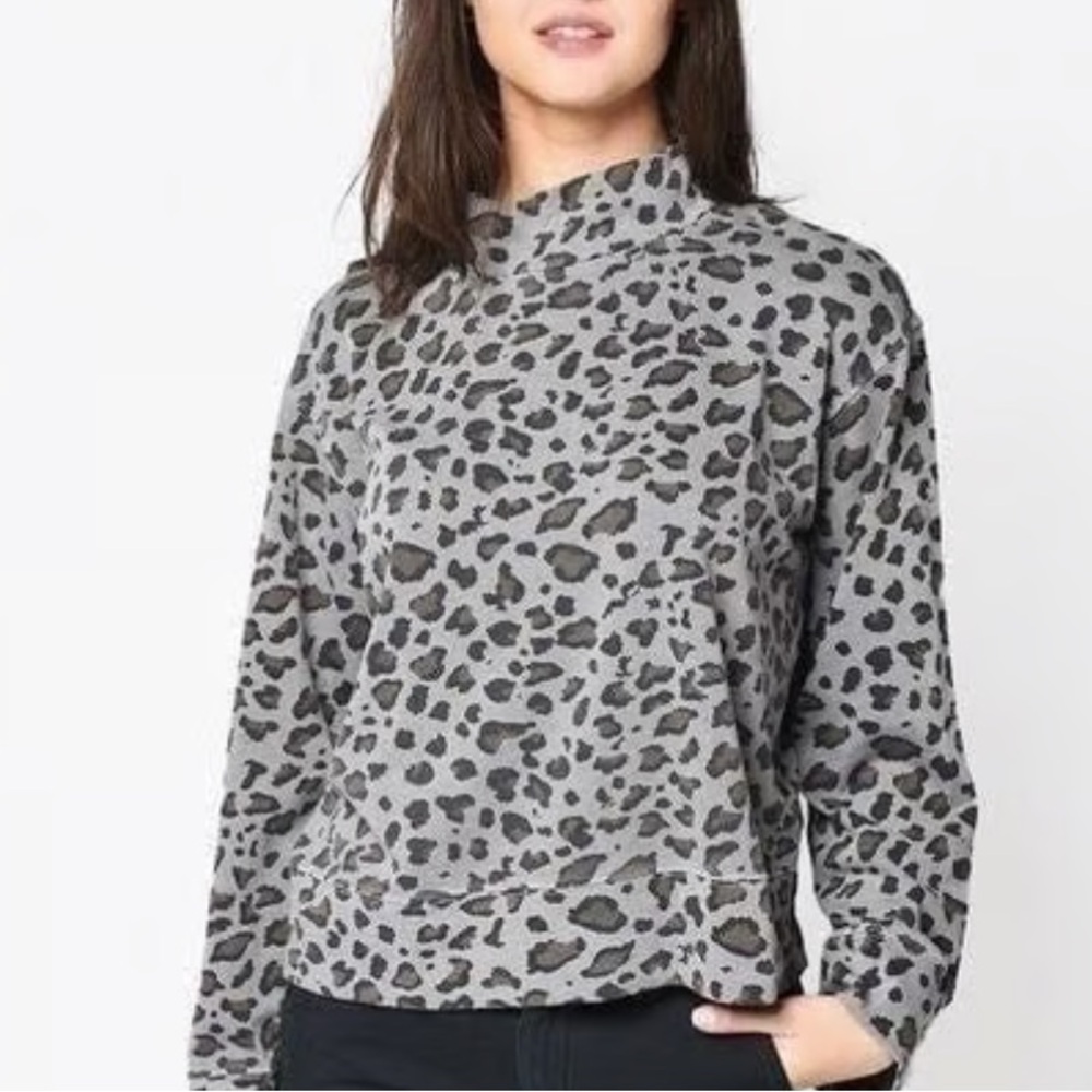 3/$10 Zara Animal Print Mock Neck  Gray Patterned Knit Long Sleeve